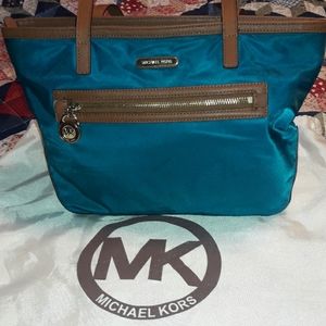 MICHAEL KORS MED KEMPTON TOTE